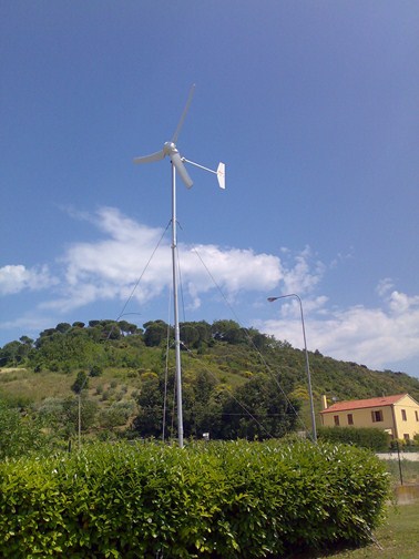 Mini eolico - Prodotti - Three energy impianti mini eolici in Toscana  Creiamo energia insieme